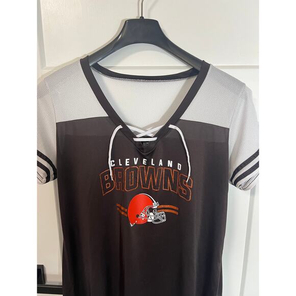 Cleveland Browns Womens Short Sleeve Tee Size 2XL XXL NWOT NFL - Picture 2 of 8